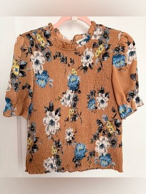 Like New Tamara H. Smocked Floral Puff-Sleeve Top in Camel Women’s Medium